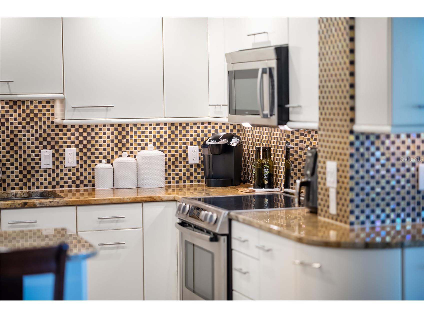 1212 Benjamin Franklin Drive #206 Sarasota FL 34236 A4674893 image47