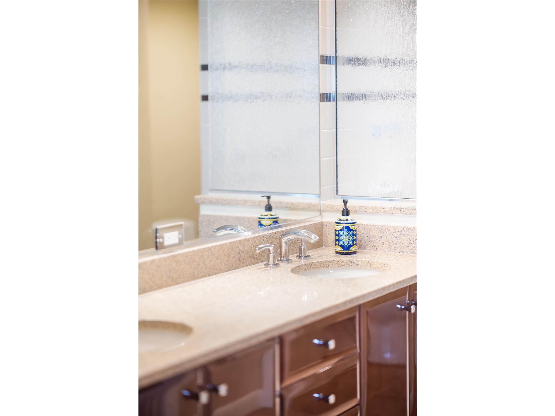 1212 Benjamin Franklin Drive #206 Sarasota FL 34236 A4674893 image54