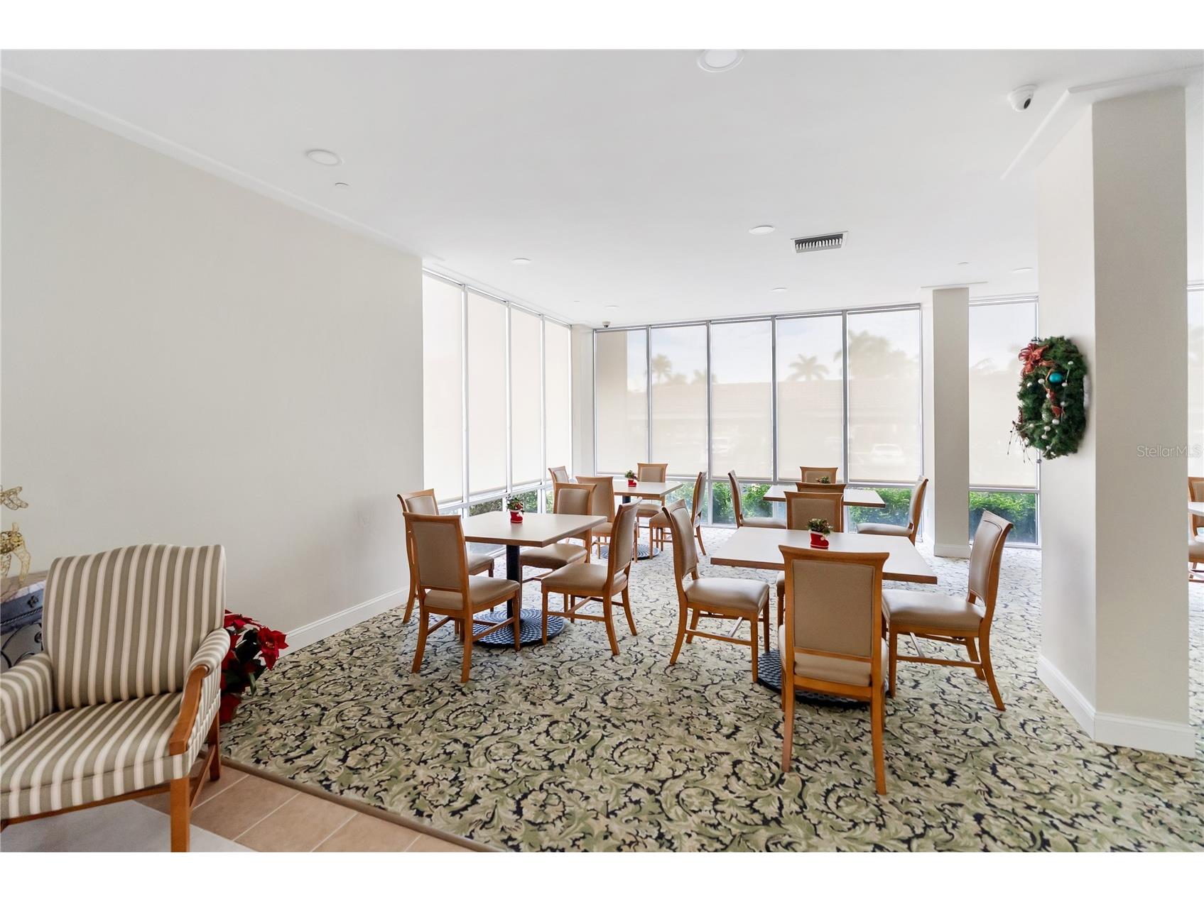 1212 Benjamin Franklin Drive #206 Sarasota FL 34236 A4674893 image62