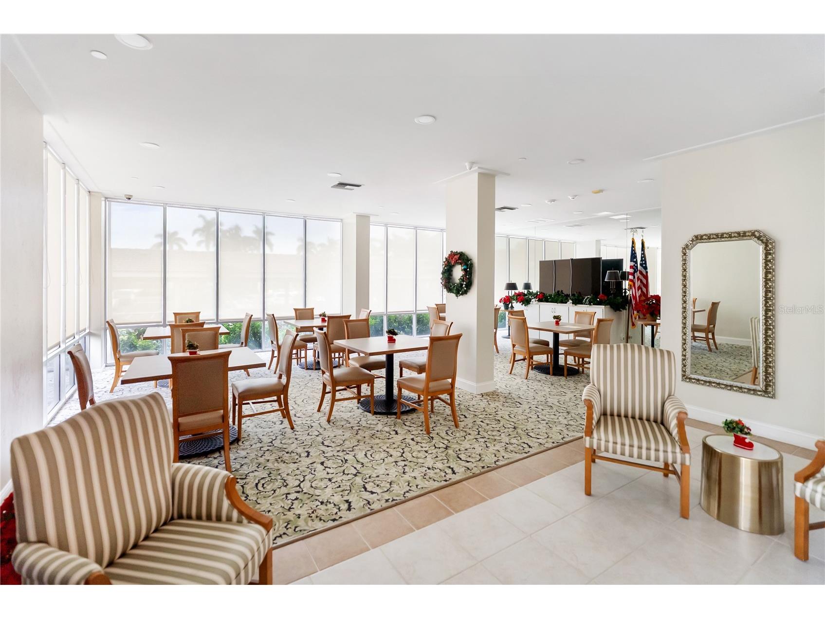 1212 Benjamin Franklin Drive #206 Sarasota FL 34236 A4674893 image63