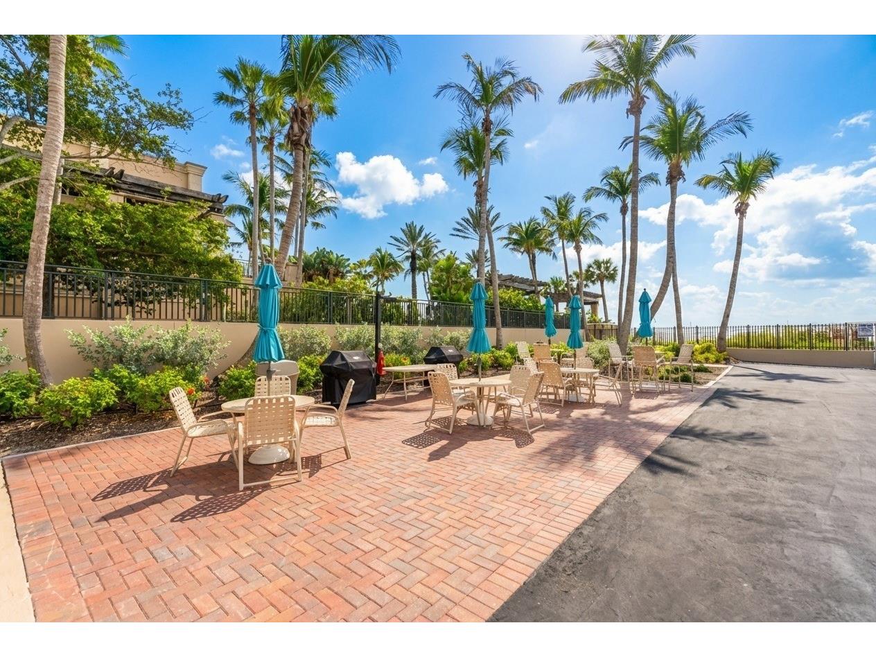 1212 Benjamin Franklin Drive #206 Sarasota FL 34236 A4674893 image90