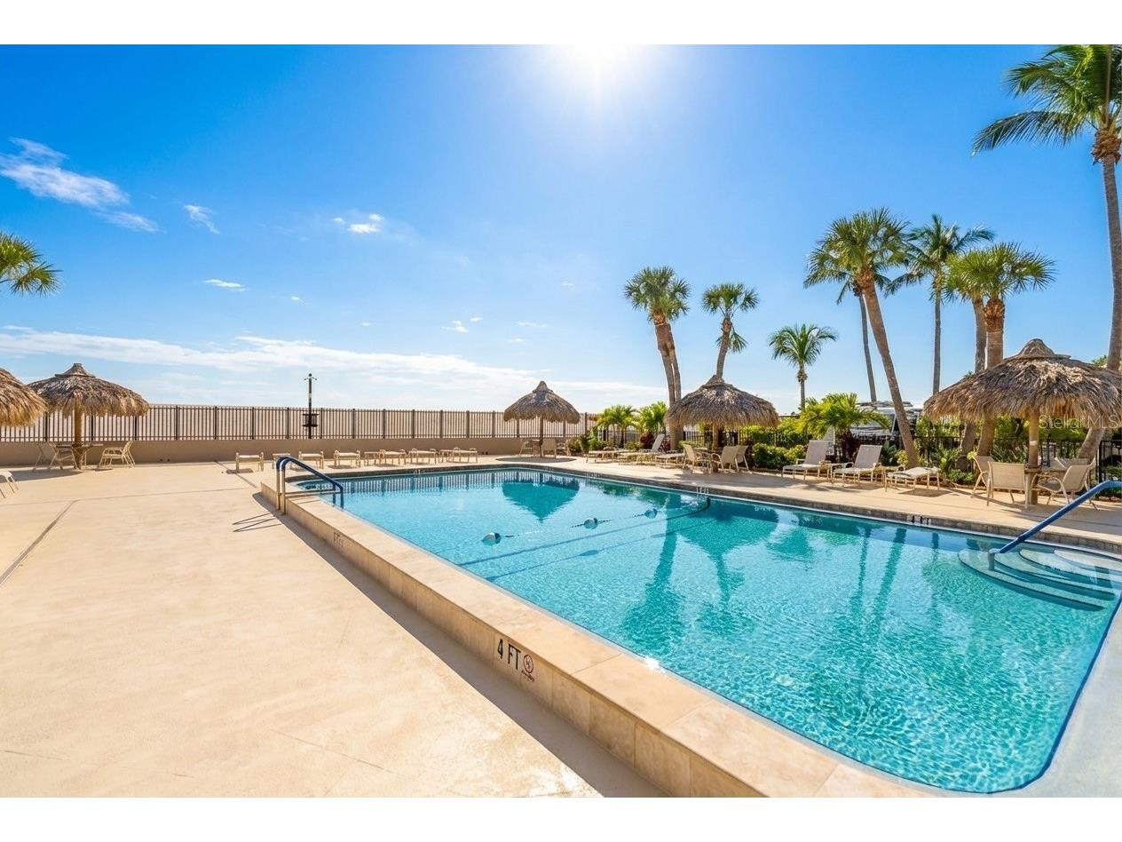 1212 Benjamin Franklin Drive #206 Sarasota FL 34236 A4674893 image92