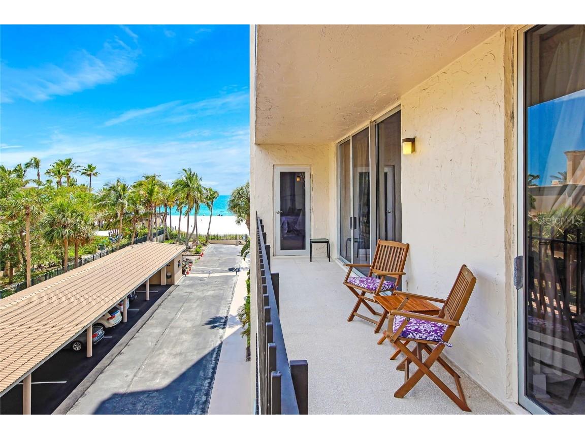 1212 Benjamin Franklin Drive #303 Sarasota FL 34236 O6113556 image1