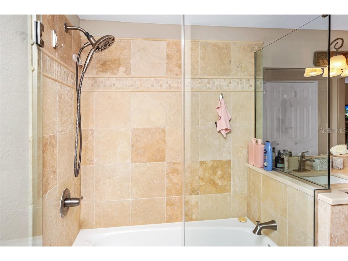 1212 Benjamin Franklin Drive #303 Sarasota FL 34236 O6113556 image22