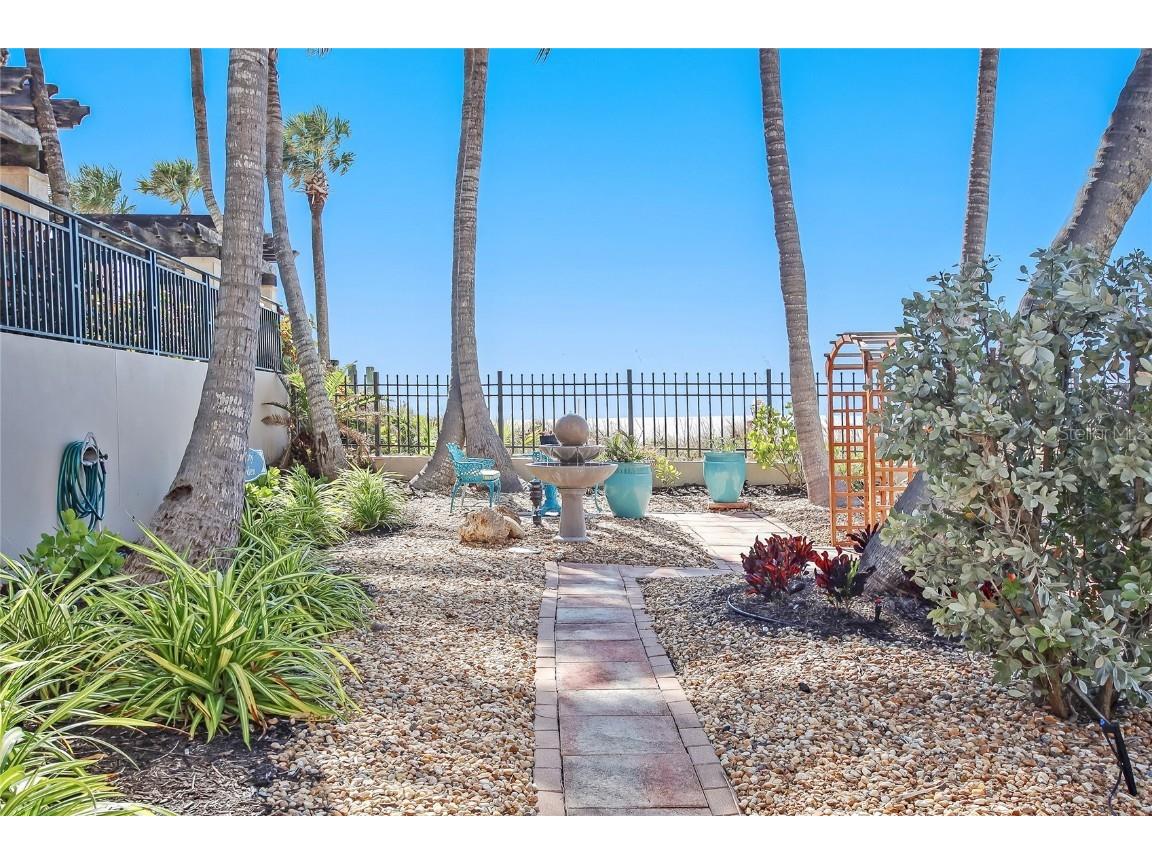 1212 Benjamin Franklin Drive #303 Sarasota FL 34236 O6113556 image29