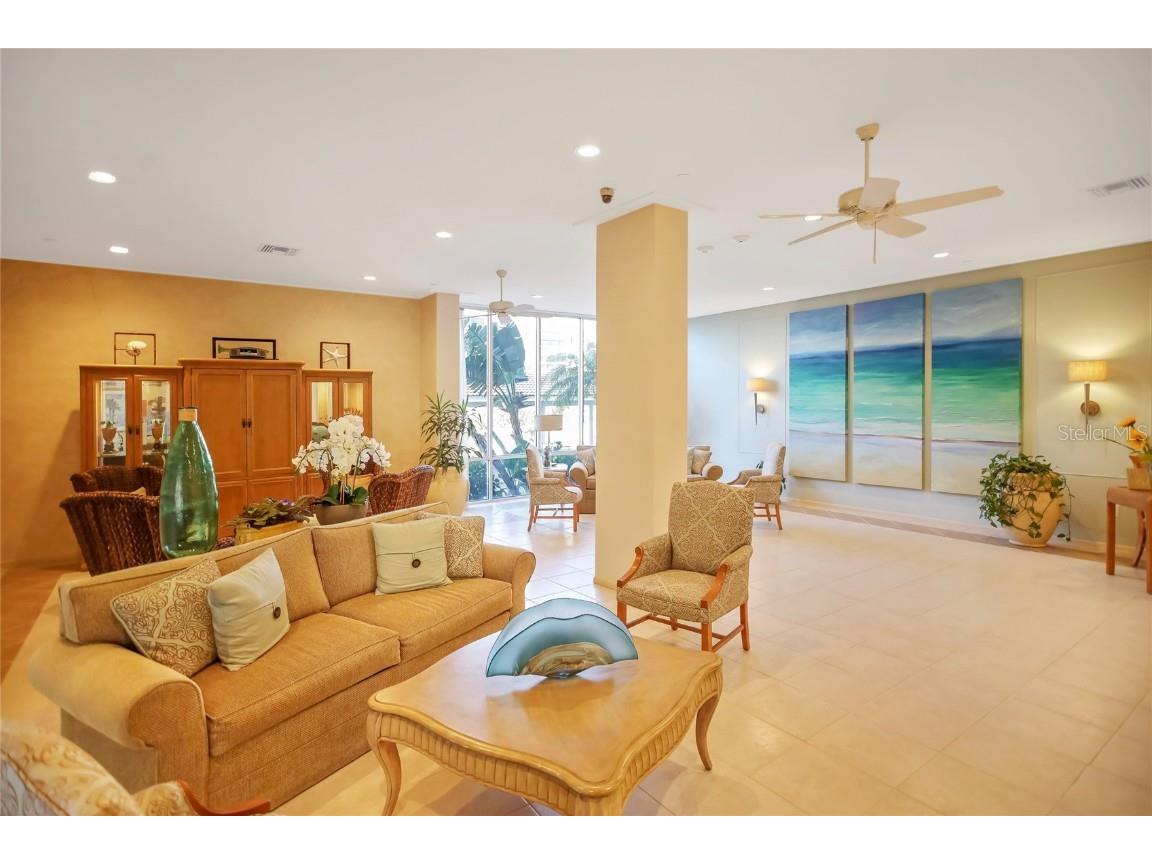 1212 Benjamin Franklin Drive #303 Sarasota FL 34236 O6113556 image46