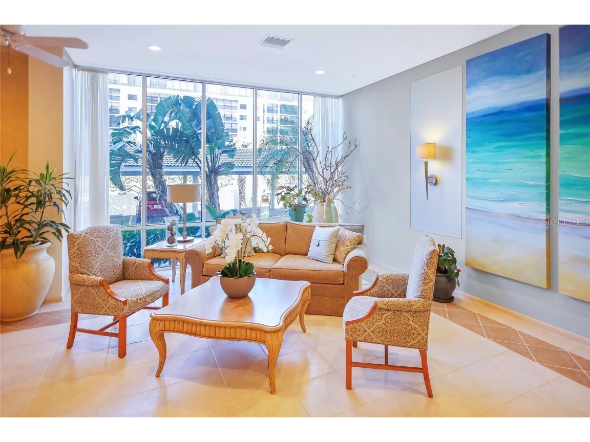 1212 Benjamin Franklin Drive #303 Sarasota FL 34236 O6113556 image48