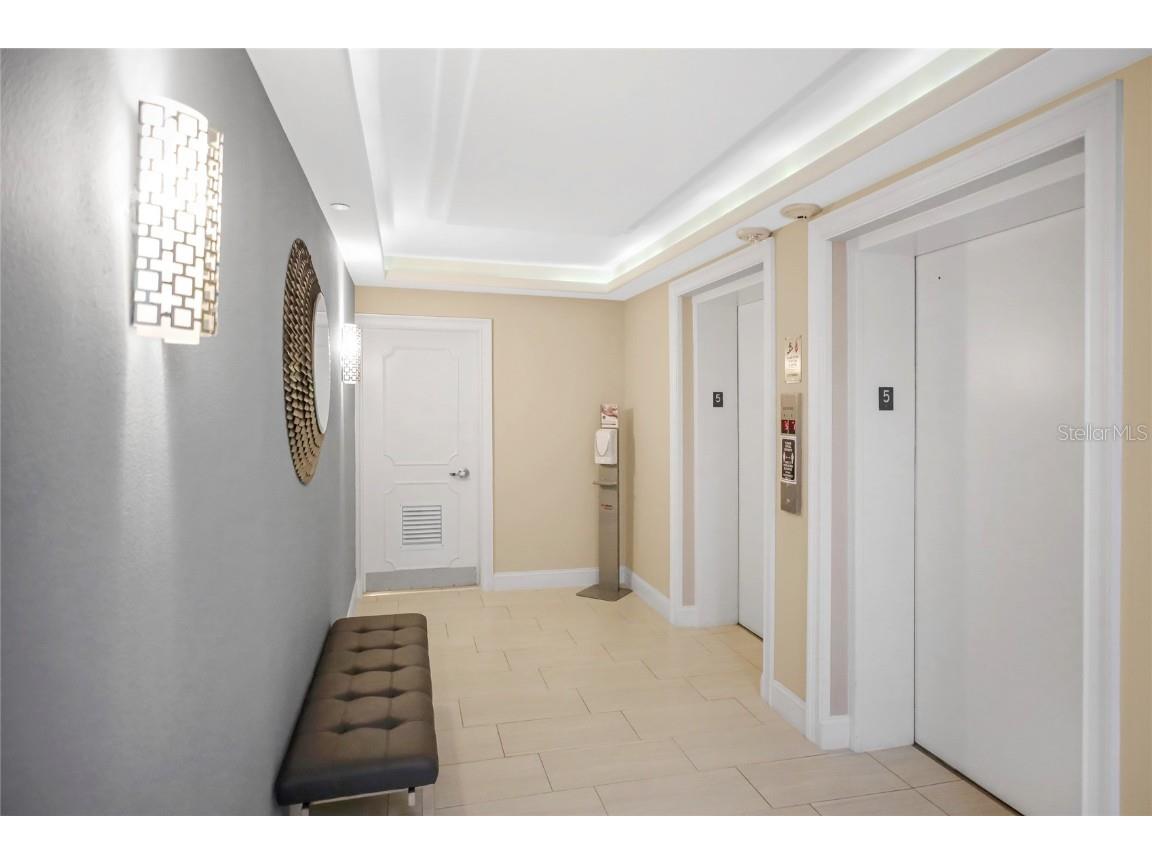 1212 Benjamin Franklin Drive #303 Sarasota FL 34236 O6113556 image55