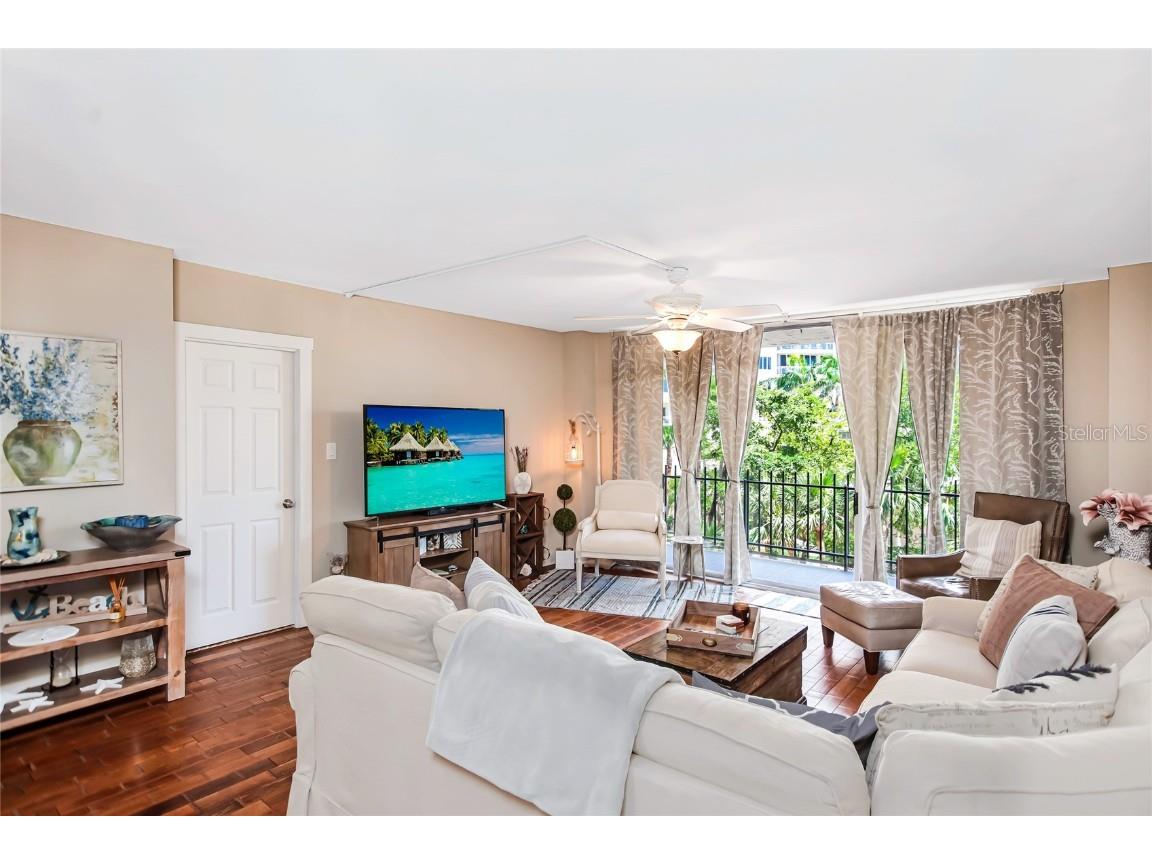 1212 Benjamin Franklin Drive #303 Sarasota FL 34236 O6113556 image8