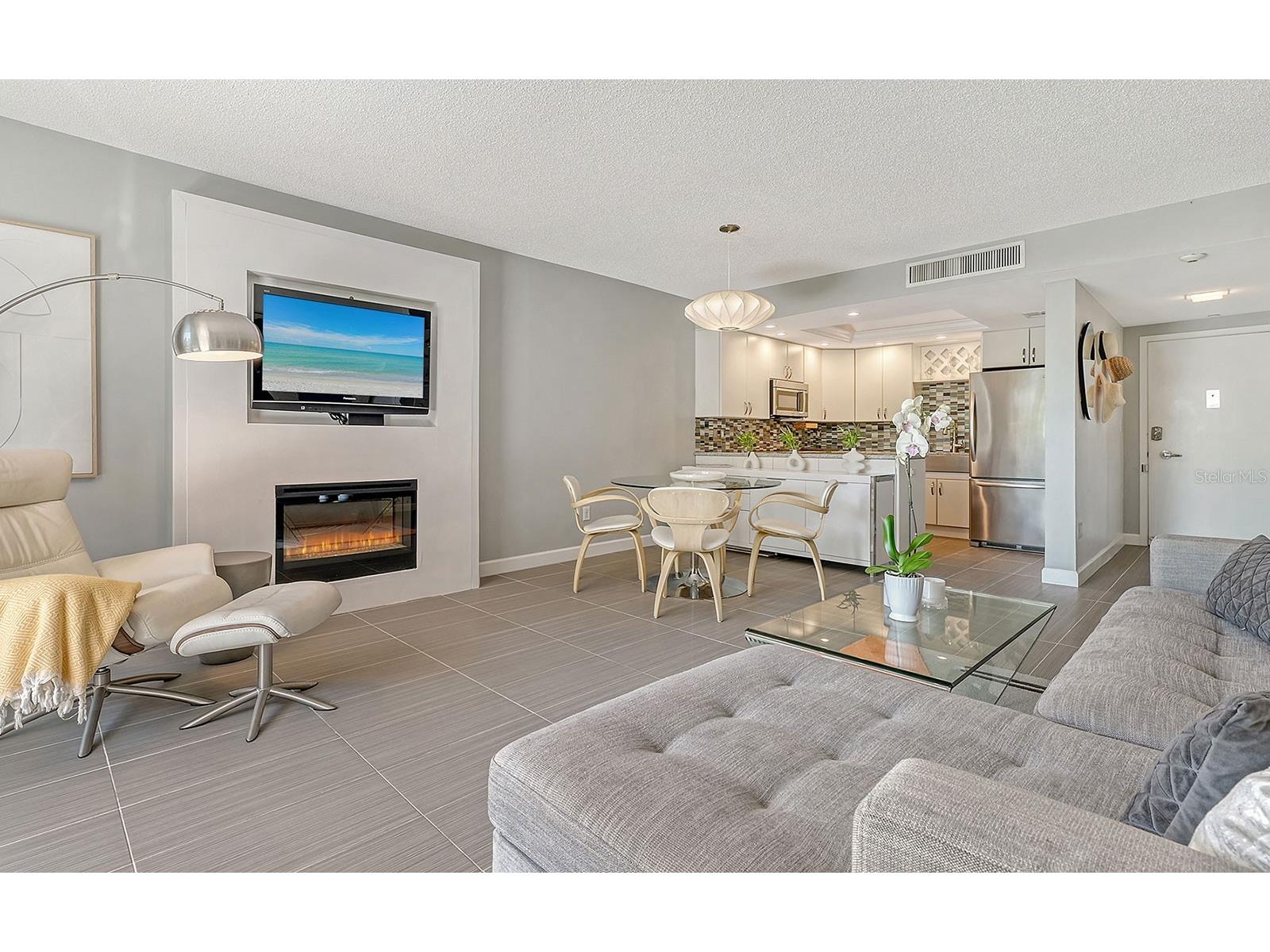 1212 Benjamin Franklin Drive #305 Sarasota FL 34236 - THE GULF A4666764 image14