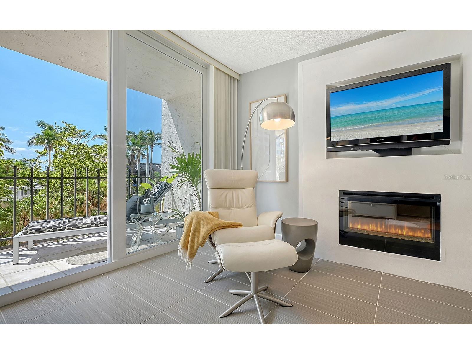 1212 Benjamin Franklin Drive #305 Sarasota FL 34236 - THE GULF A4666764 image8
