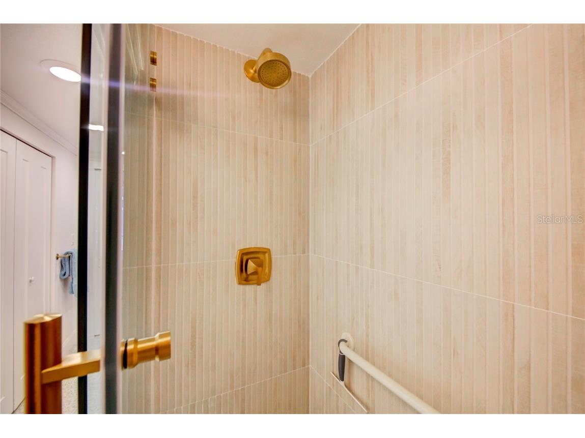 1212 Benjamin Franklin Drive #504 Sarasota FL 34236 O6003533 image25