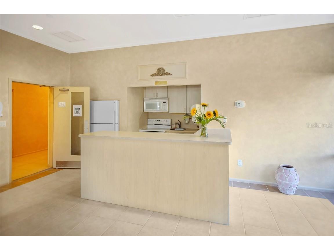 1212 Benjamin Franklin Drive #504 Sarasota FL 34236 O6003533 image46