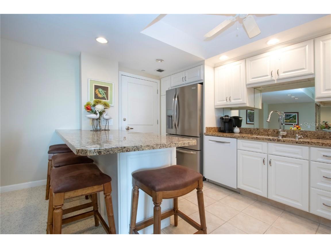 1212 Benjamin Franklin Drive #607 Sarasota FL 34236 A4673049 image12