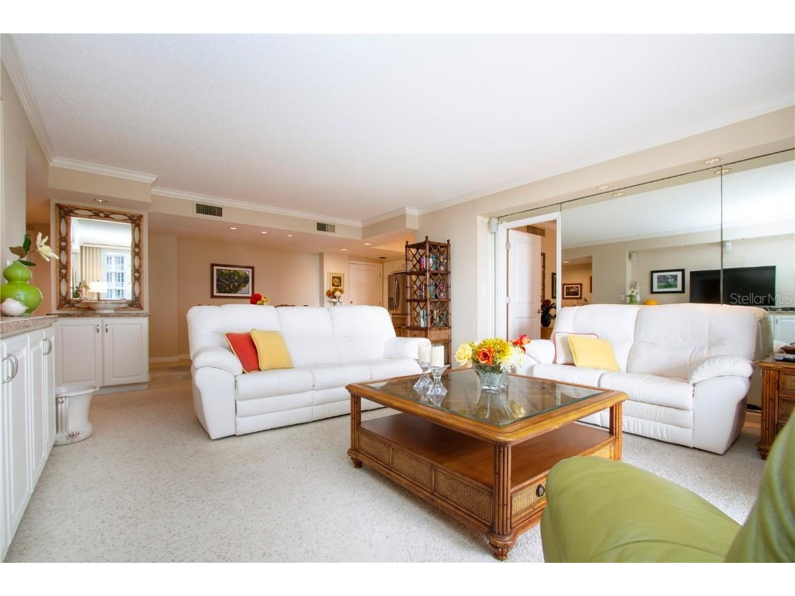 1212 Benjamin Franklin Drive #607 Sarasota FL 34236 A4673049 image19