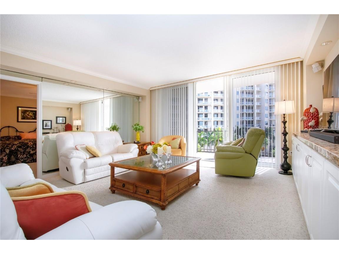 1212 Benjamin Franklin Drive #607 Sarasota FL 34236 A4673049 image20