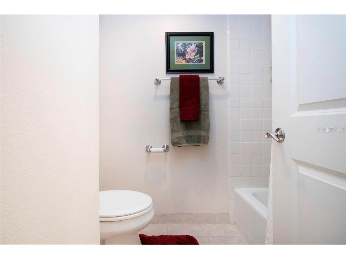 1212 Benjamin Franklin Drive #607 Sarasota FL 34236 A4673049 image32