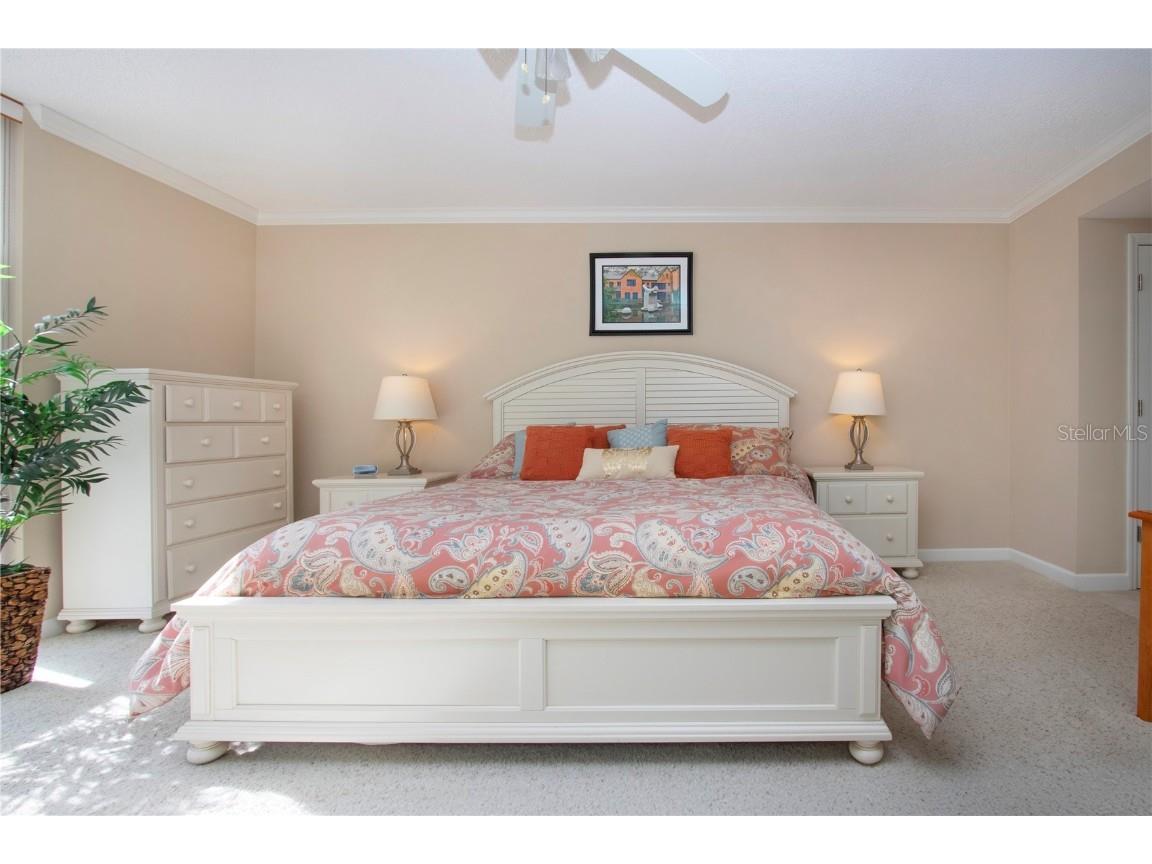 1212 Benjamin Franklin Drive #607 Sarasota FL 34236 A4673049 image36