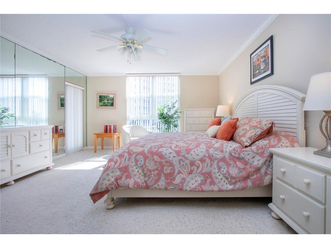 1212 Benjamin Franklin Drive #607 Sarasota FL 34236 A4673049 image38