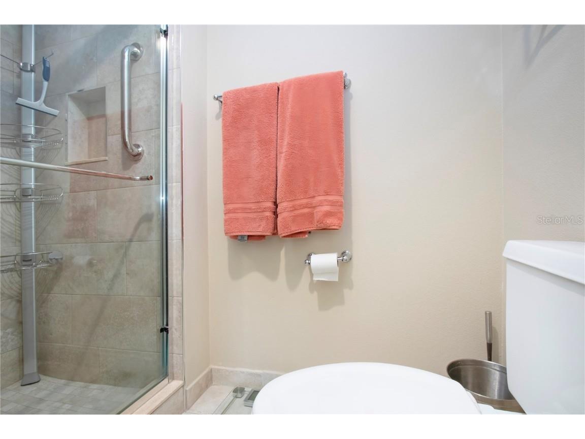 1212 Benjamin Franklin Drive #607 Sarasota FL 34236 A4673049 image41