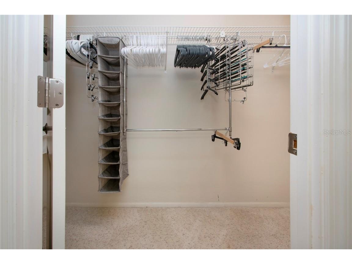 1212 Benjamin Franklin Drive #607 Sarasota FL 34236 A4673049 image43