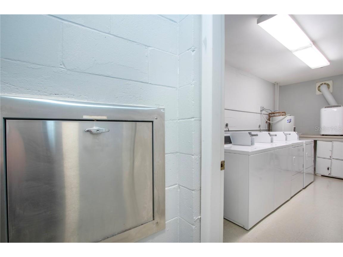 1212 Benjamin Franklin Drive #607 Sarasota FL 34236 A4673049 image45