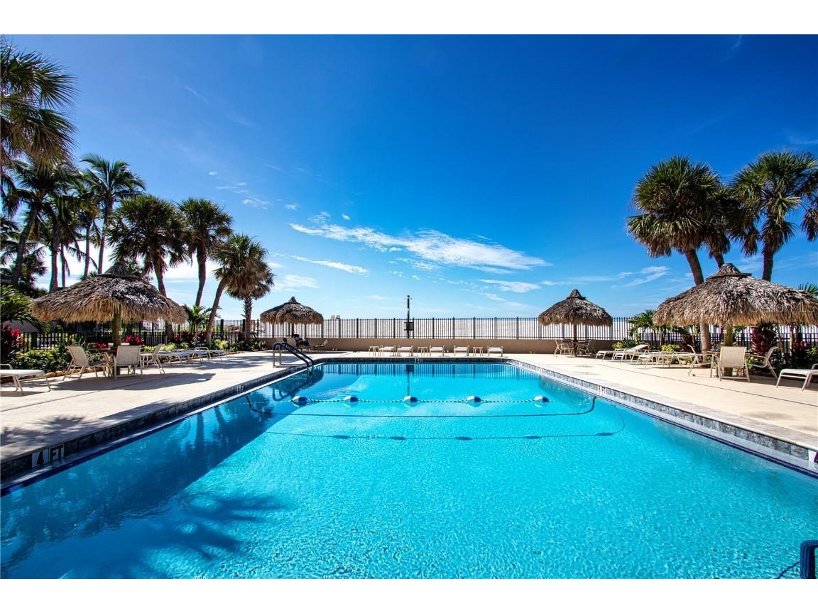 1212 Benjamin Franklin Drive #607 Sarasota FL 34236 A4673049 image49