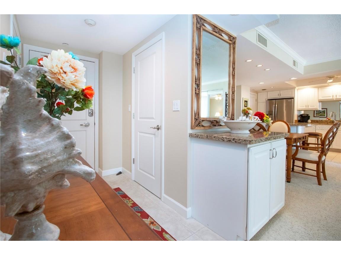 1212 Benjamin Franklin Drive #607 Sarasota FL 34236 A4673049 image5