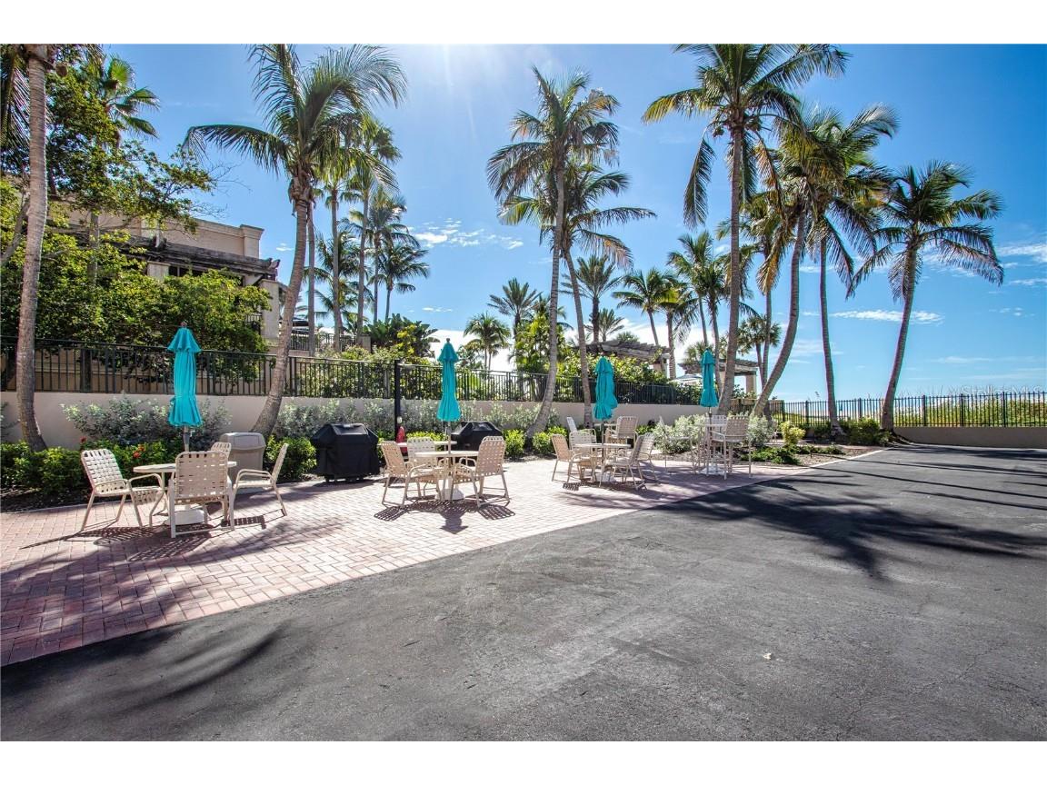 1212 Benjamin Franklin Drive #607 Sarasota FL 34236 A4673049 image50