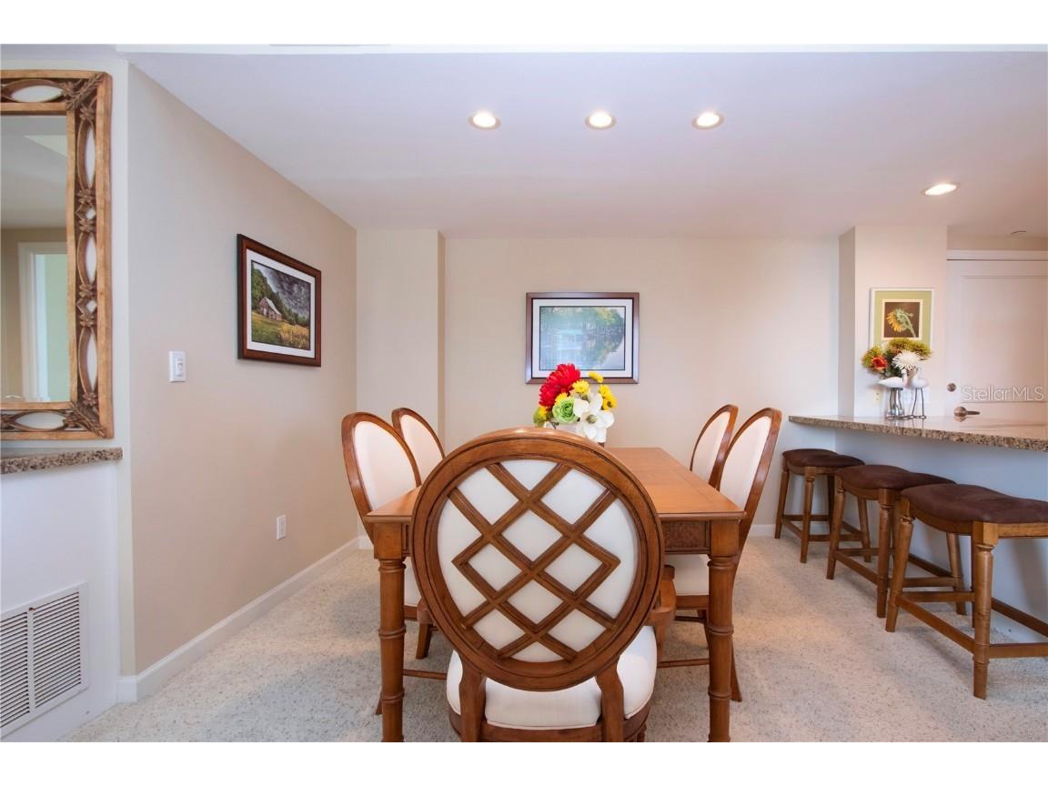 1212 Benjamin Franklin Drive #607 Sarasota FL 34236 A4673049 image9