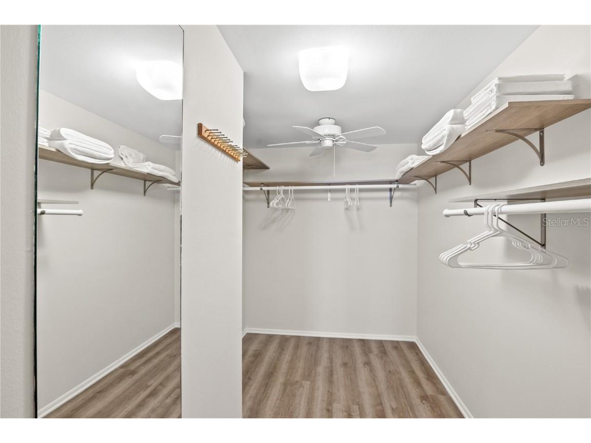 1212 Benjamin Franklin Drive #701 Sarasota FL 34236 A4674526 image13