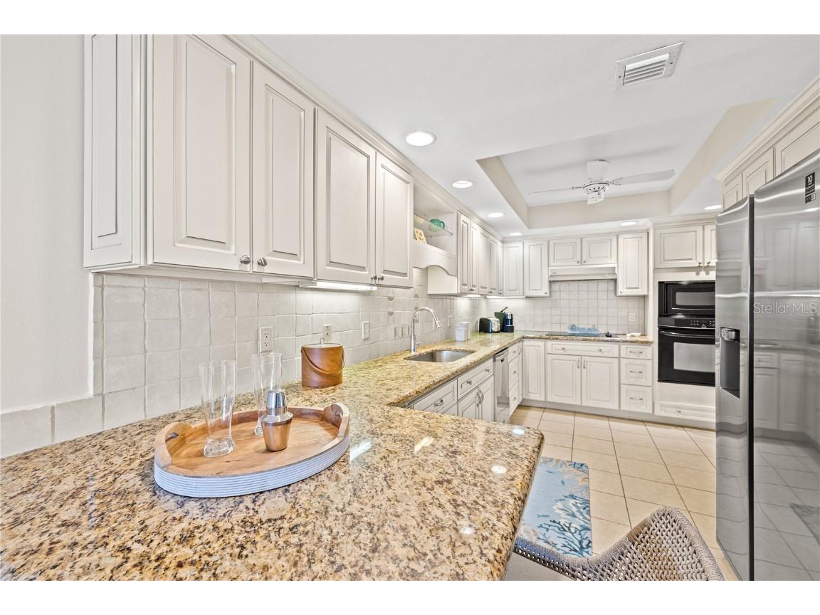 1212 Benjamin Franklin Drive #701 Sarasota FL 34236 A4674526 image18