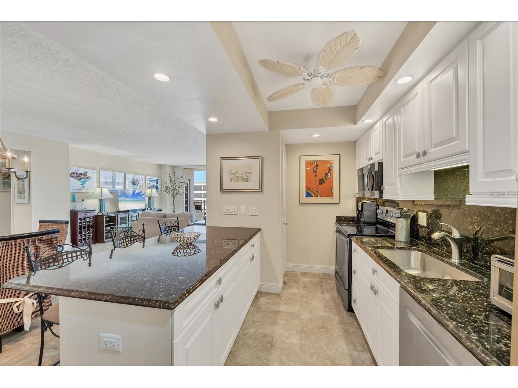 1212 Benjamin Franklin Drive #708 Sarasota FL 34236 A4647033 image11