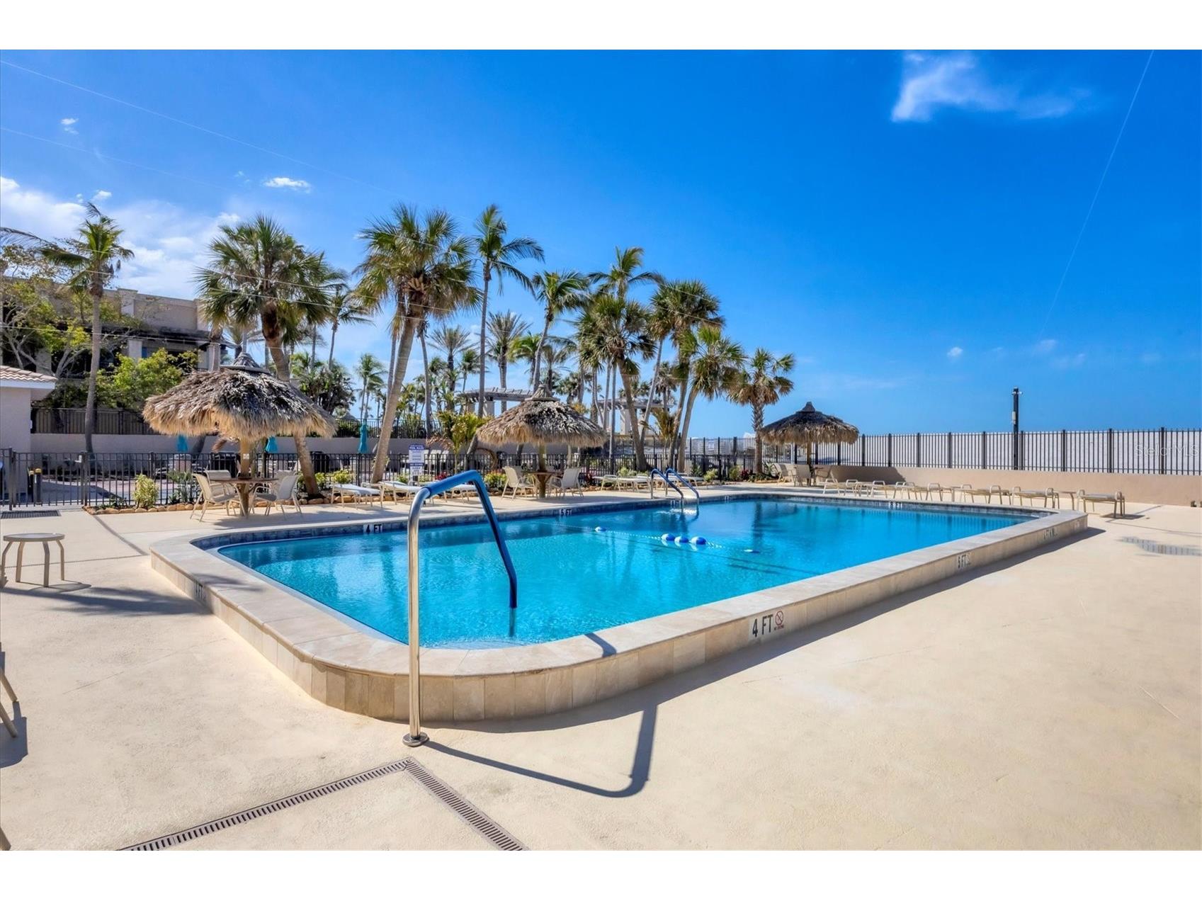 1212 Benjamin Franklin Drive #708 Sarasota FL 34236 A4647033 image37