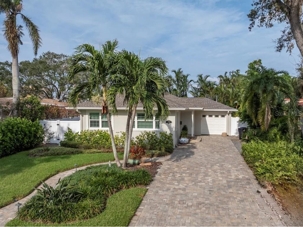 1212 Brightwaters Boulevard NE Saint Petersburg FL 33704 TB8315318 image1