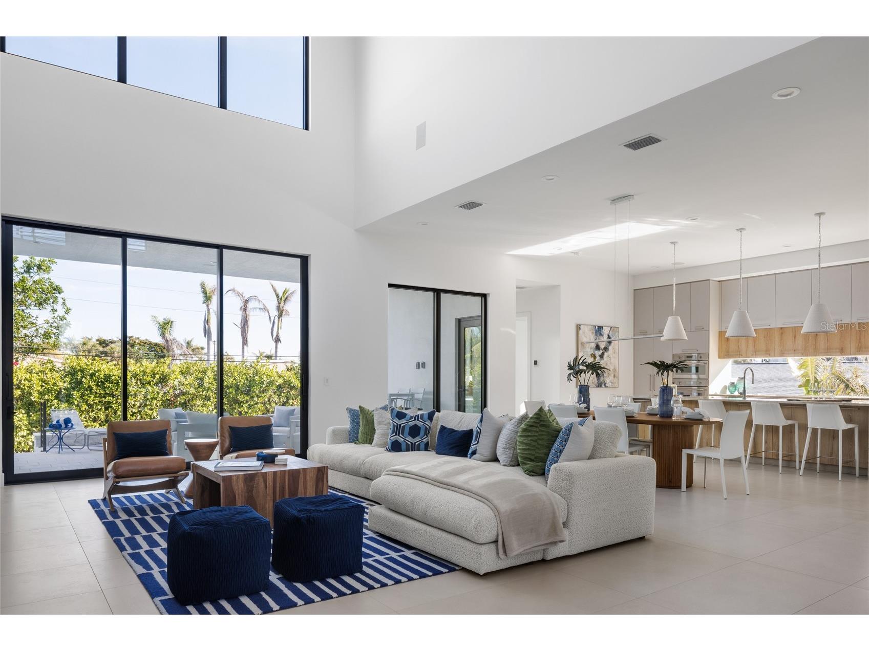 1212 Center Place Sarasota FL 34236 - LIDO SHORES PRIVATE BEACH A4676921 image3