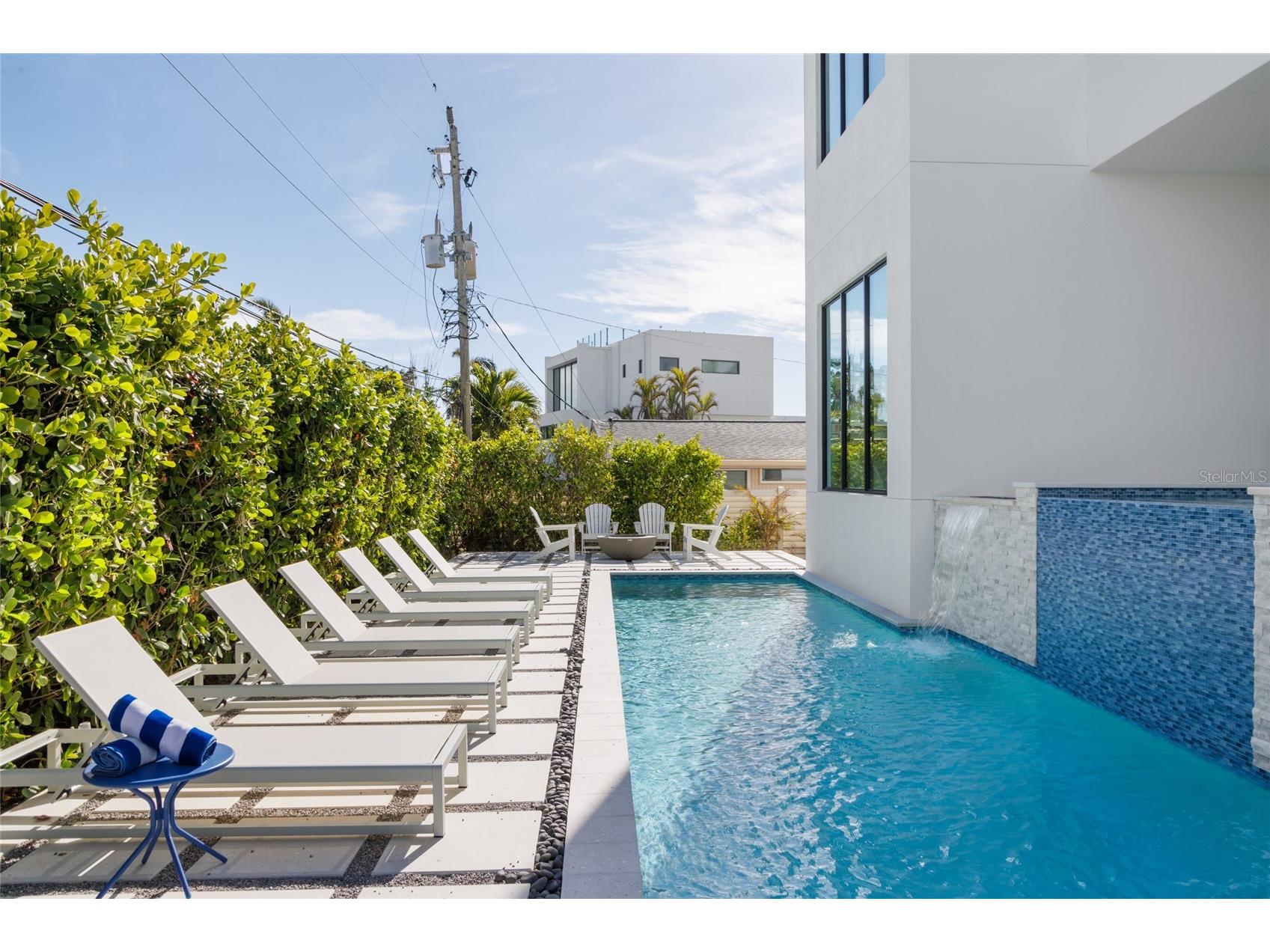 1212 Center Place Sarasota FL 34236 - LIDO SHORES PRIVATE BEACH A4676921 image38