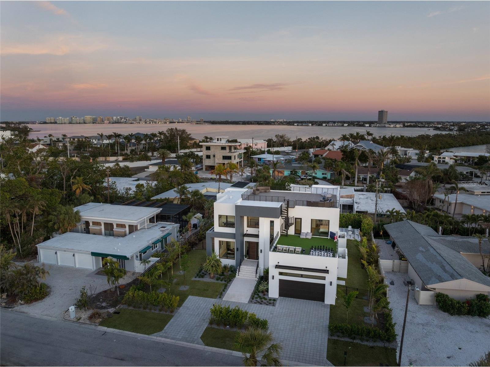 1212 Center Place Sarasota FL 34236 - LIDO SHORES PRIVATE BEACH A4676921 image42