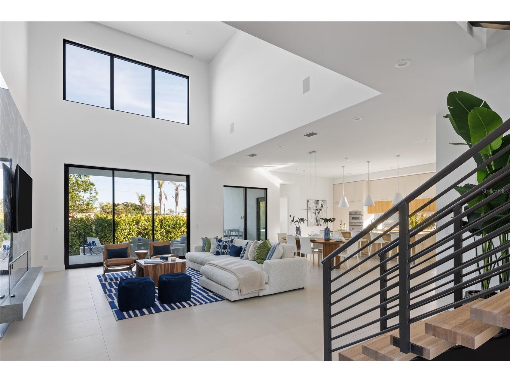 1212 Center Place Sarasota FL 34236 - LIDO SHORES PRIVATE BEACH A4676921 image7