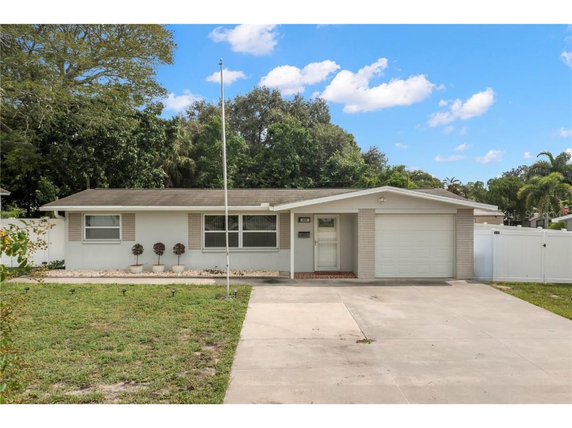 1212 Delaware Avenue Palm Harbor FL 34683 U8254882 image1