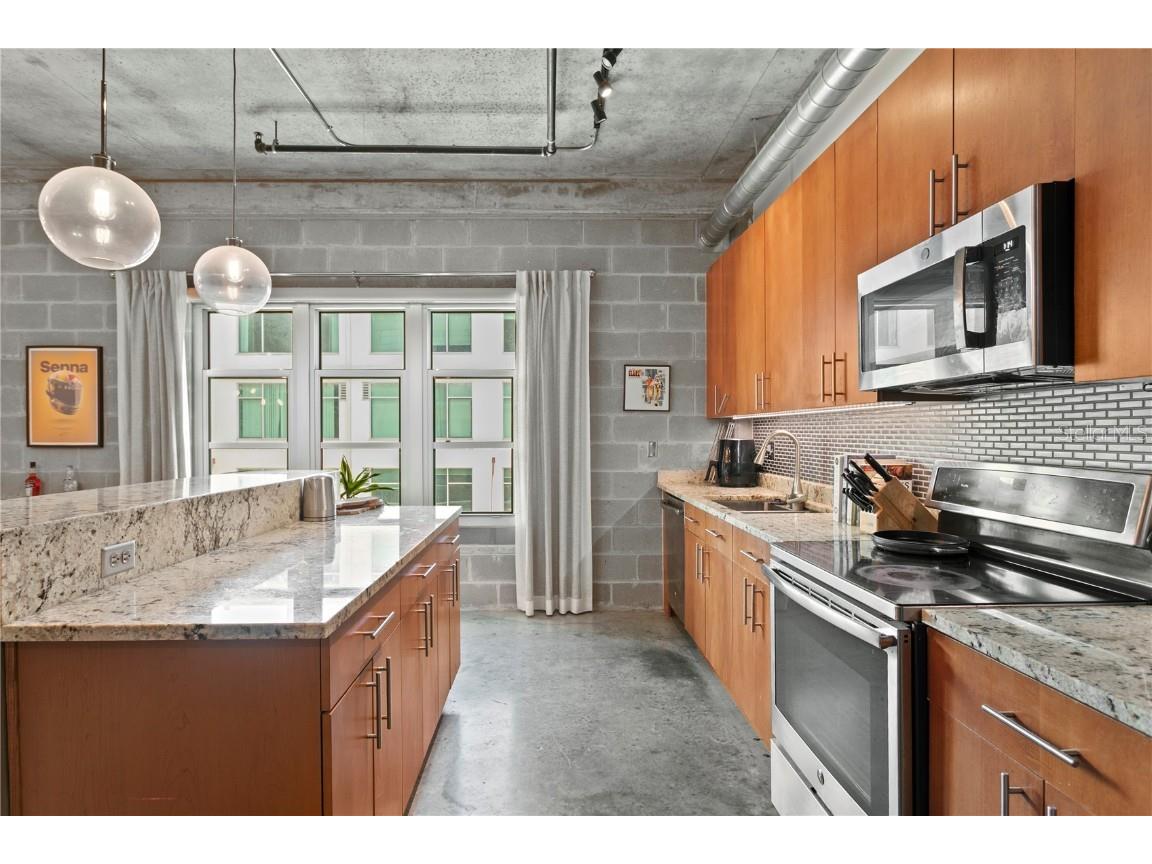 1212 E Whiting (A) Street #303 Tampa FL 33602 TB8450335 image14