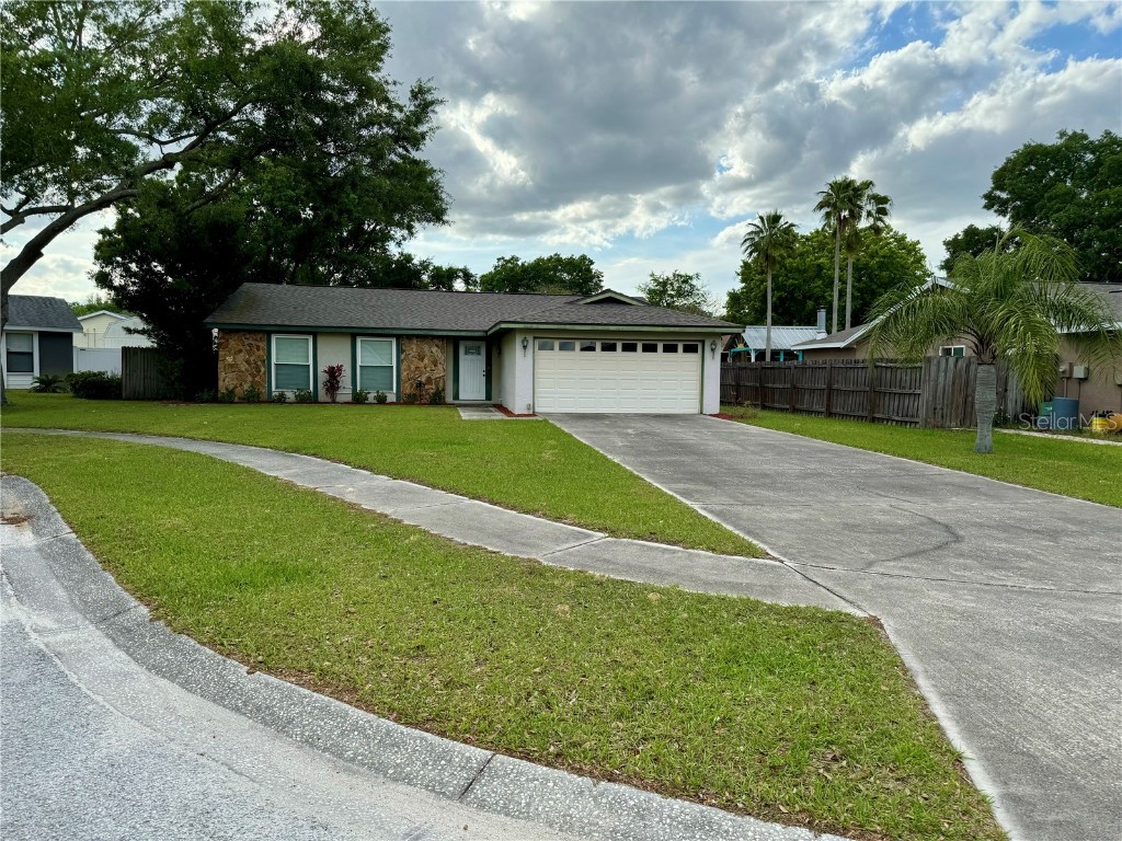 1212 Hawley Court Valrico FL 33594 T3514713 image1