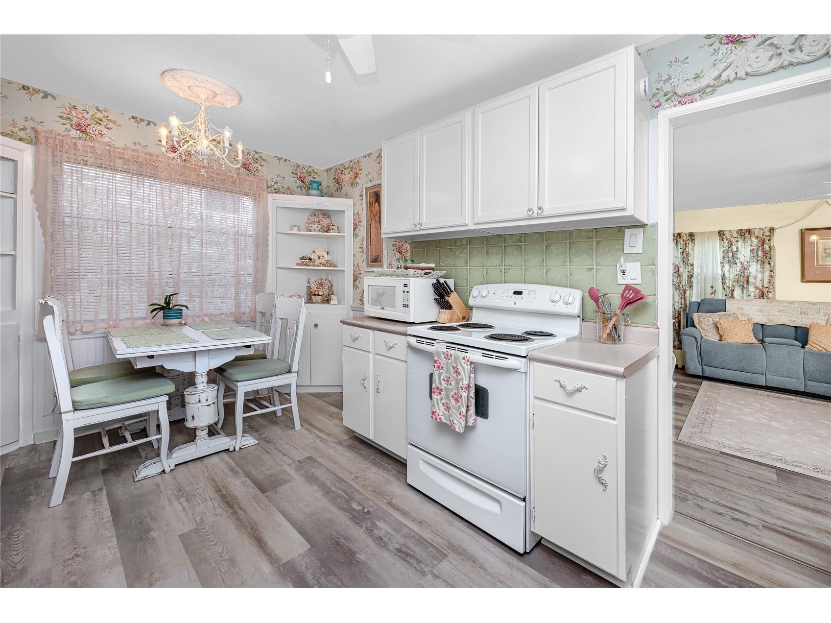 1212 Hull Street S Gulfport FL 33707 TB8526576 image16