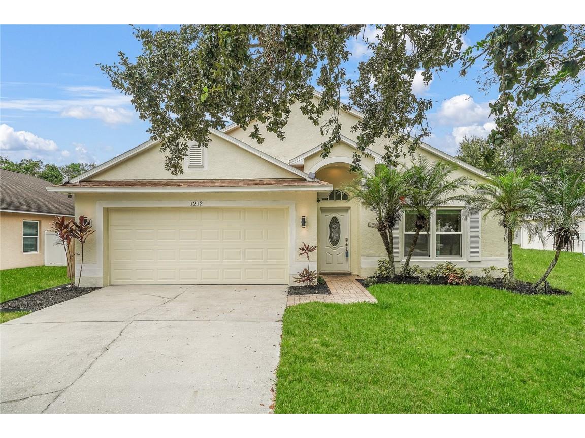 1212 Lake Shore Ranch Drive Seffner FL 33584 A4668178 image2