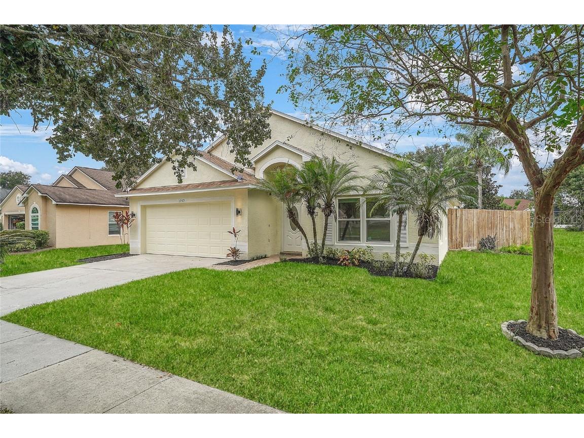 1212 Lake Shore Ranch Drive Seffner FL 33584 A4668178 image4