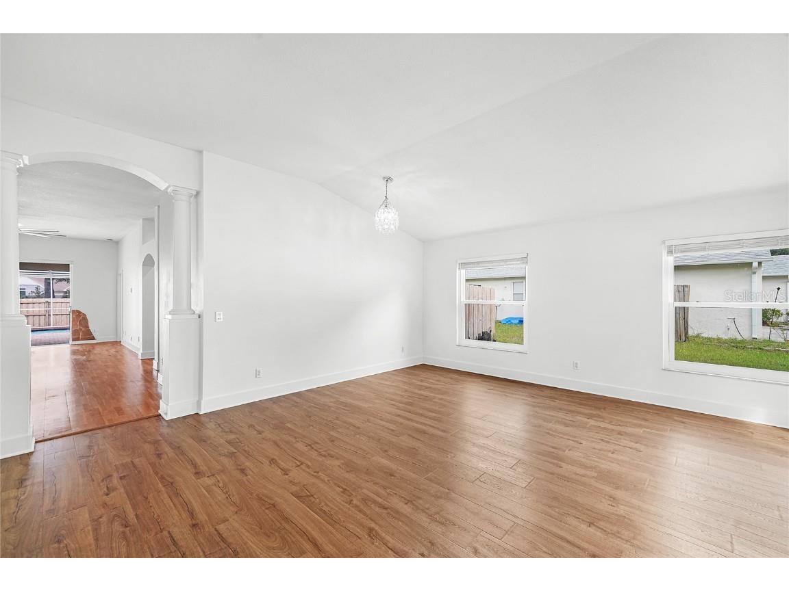 1212 Lake Shore Ranch Drive Seffner FL 33584 A4668178 image5