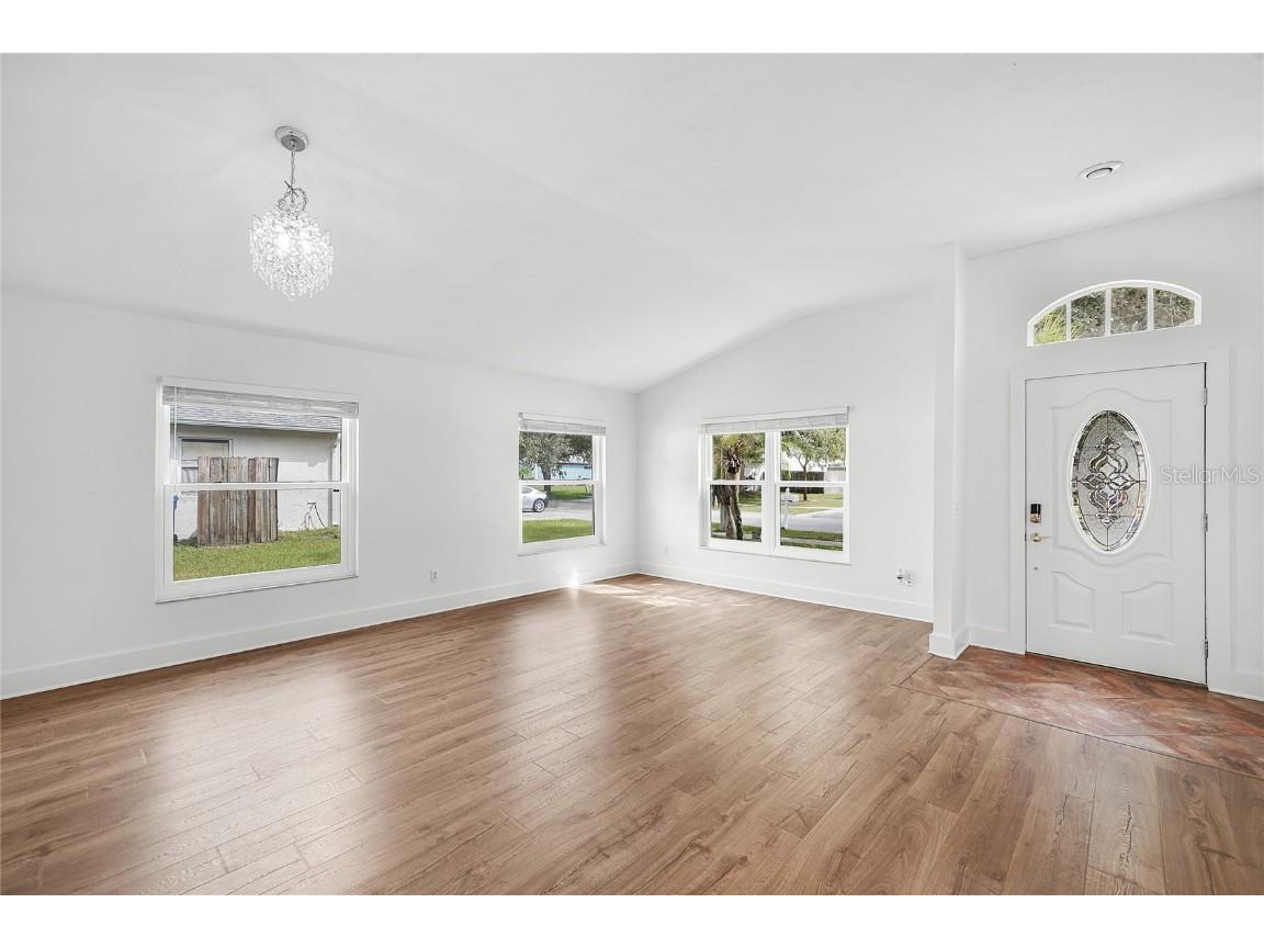 1212 Lake Shore Ranch Drive Seffner FL 33584 A4668178 image6