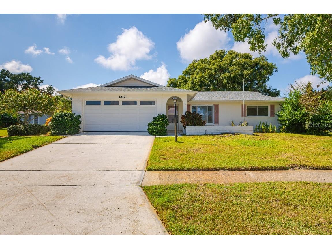1212 Timberbrooke Drive Palm Harbor FL 34684 - LAKE TARPON TB8442896 image1