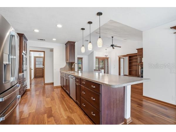 1212 Weybridge Lane Dunedin FL 34698 TB8491733 image17