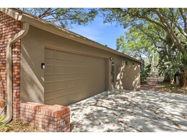 1212 Weybridge Lane Dunedin FL 34698 TB8491733 image2